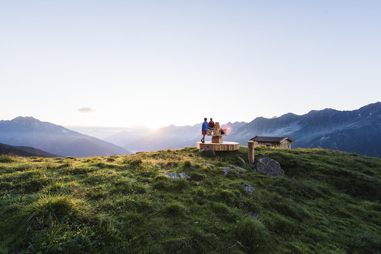 Apartamento Haus Alpenchalet Neustift im Stubaital Exterior foto